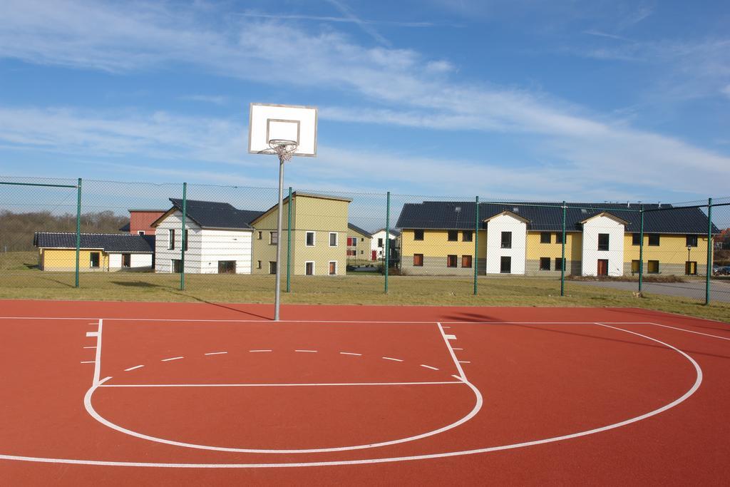 Euroville Jugend- Und Sporthotel Naumburg  Exterior photo