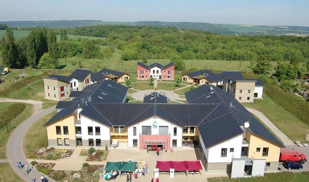 Euroville Jugend- Und Sporthotel Naumburg  Exterior photo